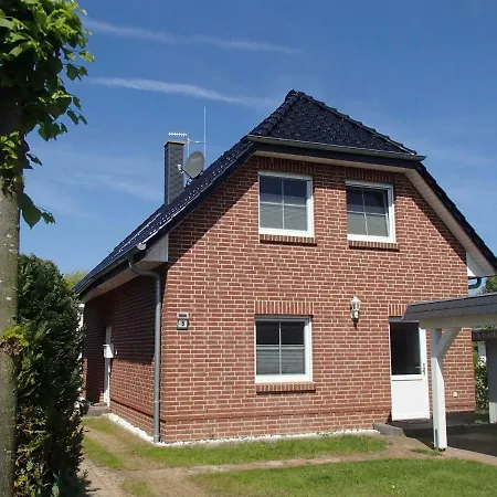 Ferienhaus Moewengarten Am Haff Holiday home *