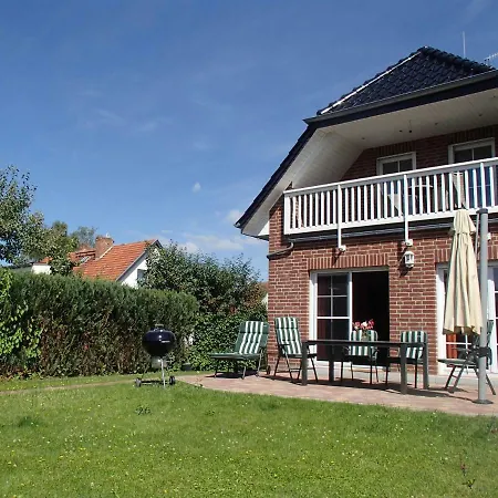 Holiday home Ferienhaus Moewengarten Am Haff *